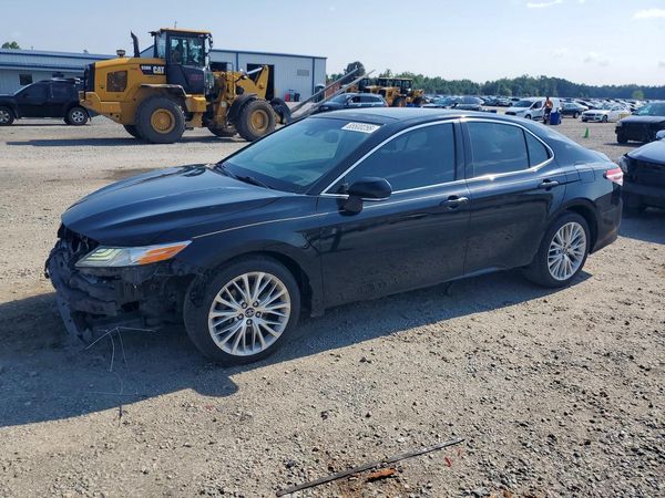 2018 TOYOTA CAMRY