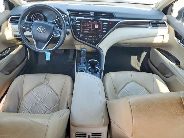2018 TOYOTA CAMRY