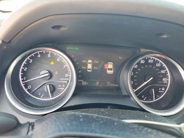 2018 TOYOTA CAMRY