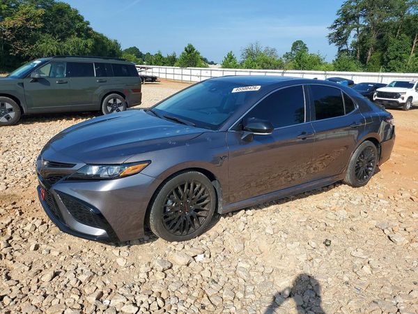 2024 TOYOTA CAMRY