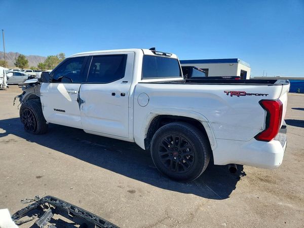 2022 TOYOTA TUNDRA
