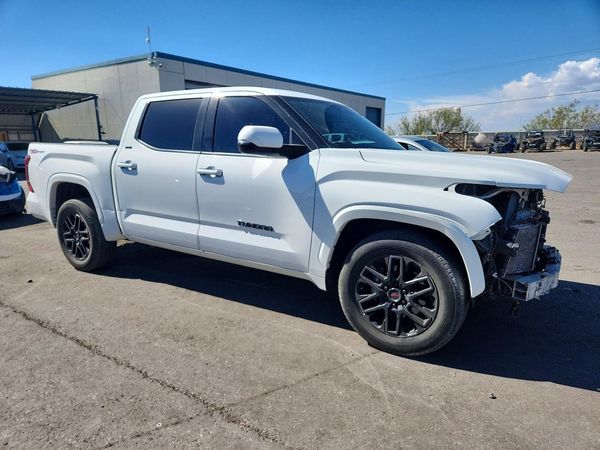 2022 TOYOTA TUNDRA