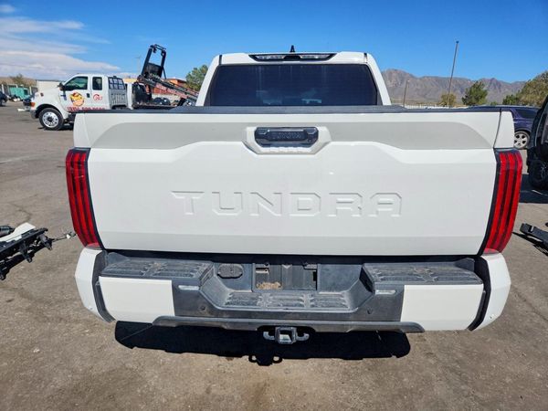 2022 TOYOTA TUNDRA