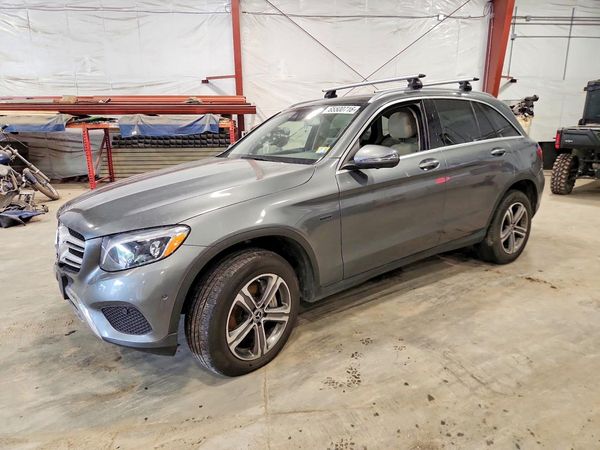 2019 MERCEDES-BENZ GLC