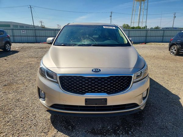 2016 KIA SEDONA EX - Middle level