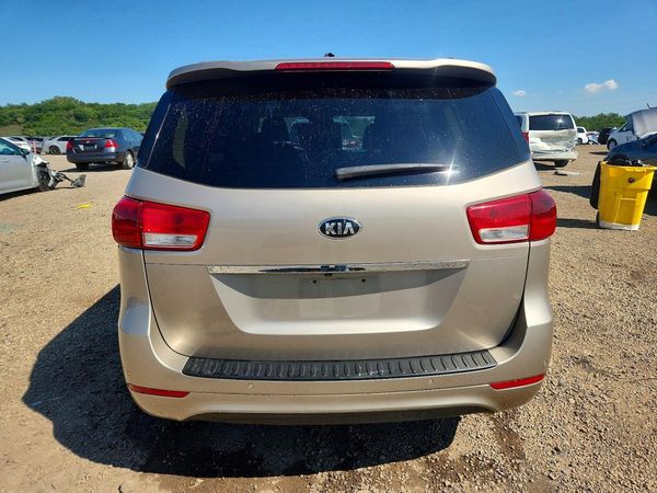 2016 KIA SEDONA EX - Middle level