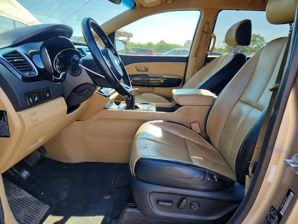 2016 KIA SEDONA EX - Middle level