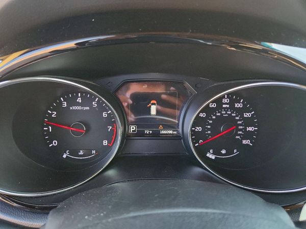 2016 KIA SEDONA EX - Middle level