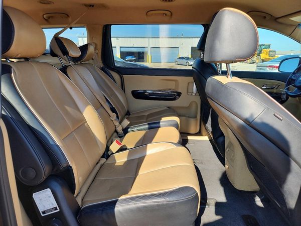 2016 KIA SEDONA EX - Middle level
