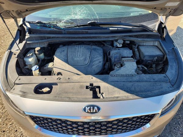 2016 KIA SEDONA EX - Middle level
