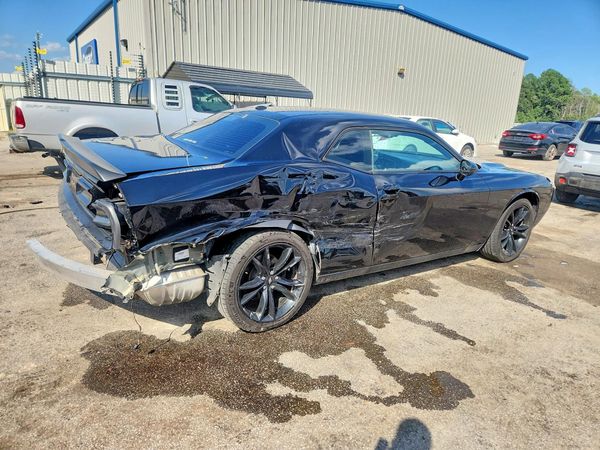 2018 DODGE CHALLENGER SXT