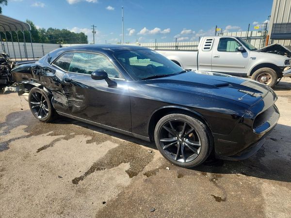 2018 DODGE CHALLENGER SXT