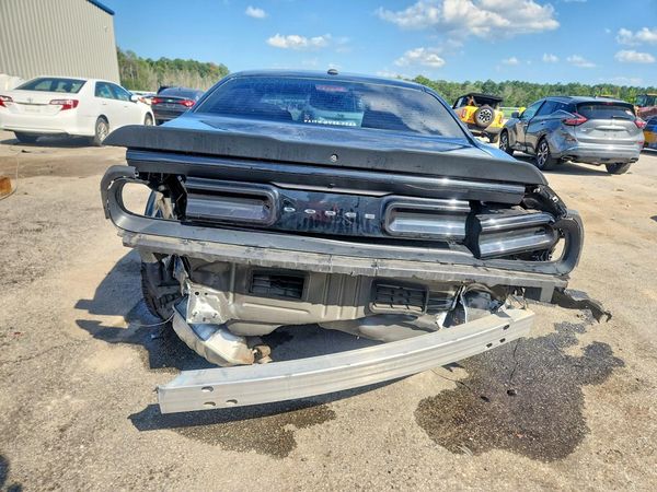 2018 DODGE CHALLENGER SXT