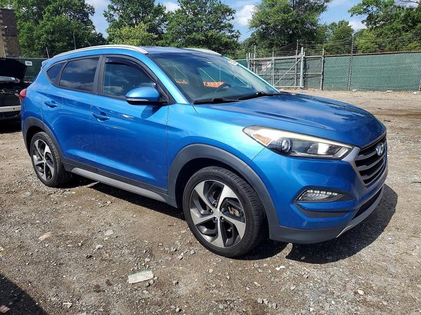 2017 HYUNDAI TUCSON