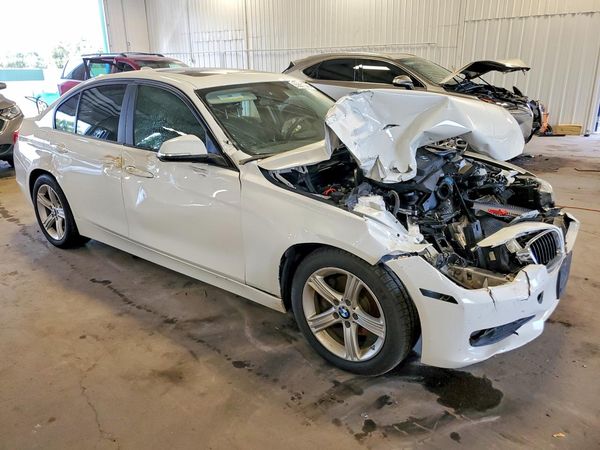 2015 BMW 3 SERIES xDrive — Passenger 3/4