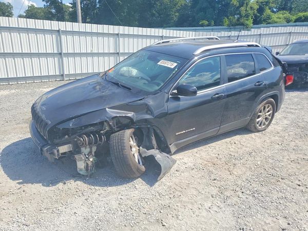 2017 JEEP CHEROKEE — Front 3/4