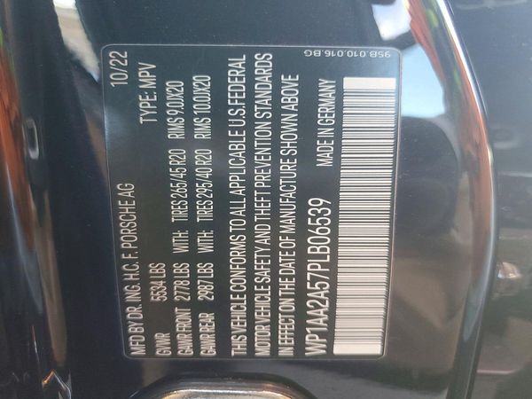 2023 PORSCHE MACAN