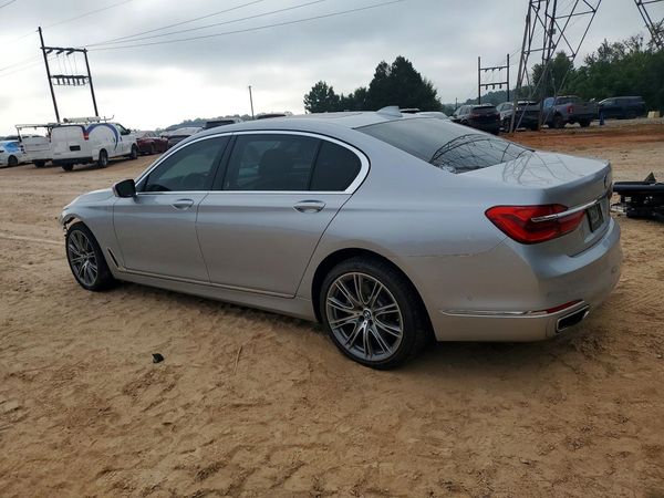 2019 BMW 740