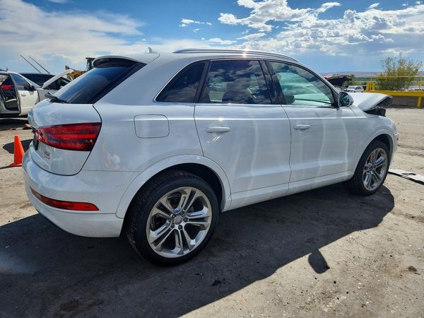 2015 AUDI Q3 quattro Premium Plus