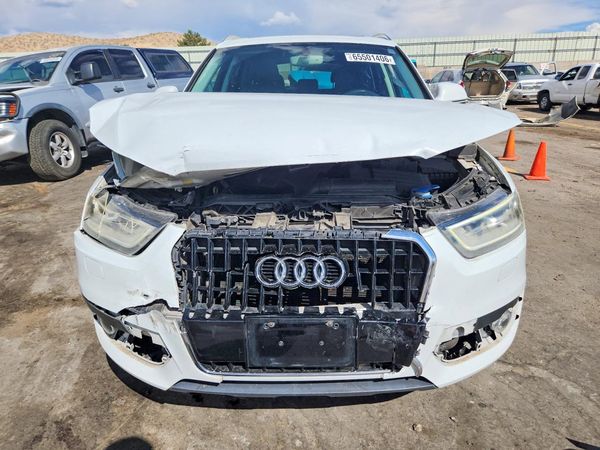 2015 AUDI Q3 quattro Premium Plus