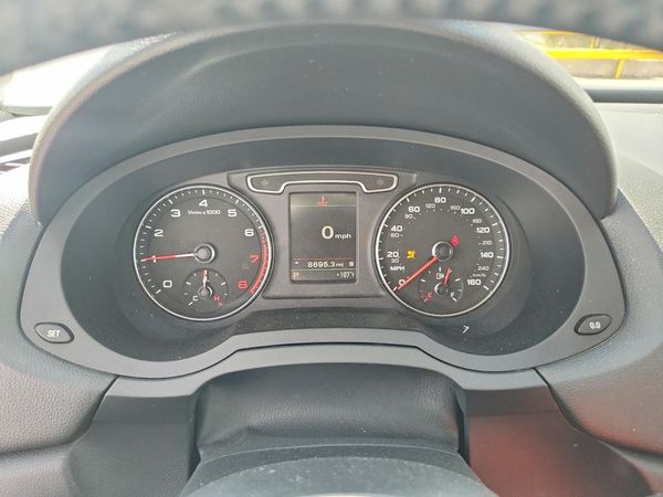 2015 AUDI Q3 quattro Premium Plus