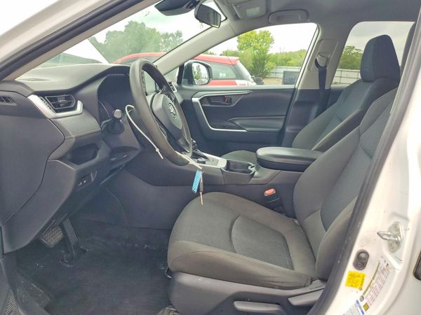 2021 TOYOTA RAV4 LE HV — DENT