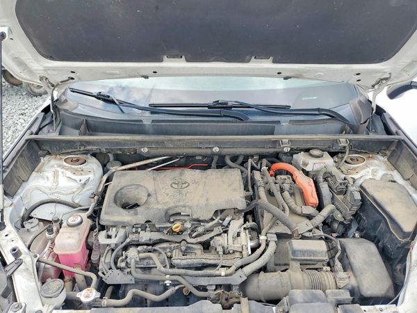 2021 TOYOTA RAV4 LE HV — Engine bay