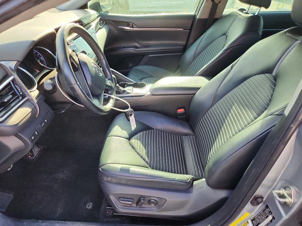 2018 TOYOTA CAMRY