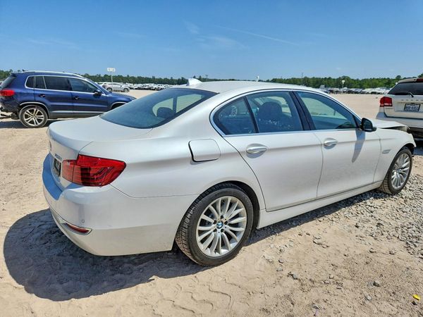 2016 BMW 528