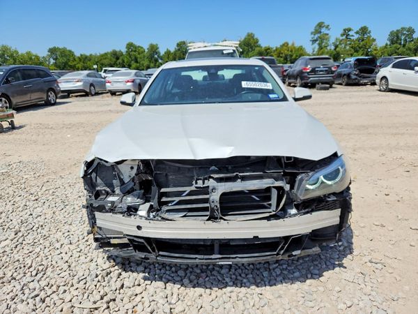 2016 BMW 528