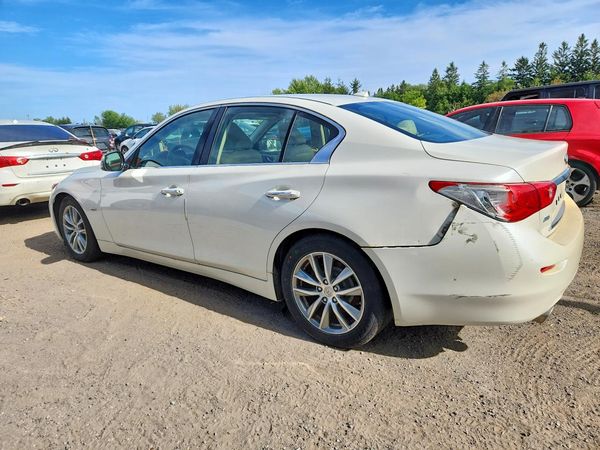 2016 INFINITI Q50 — DSRA