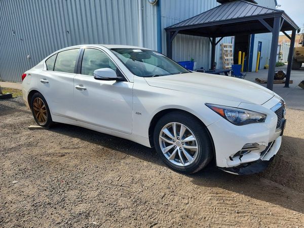 2016 INFINITI Q50 — Passenger 3/4