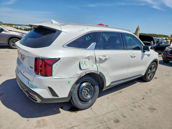 2022 KIA SORENTO SX