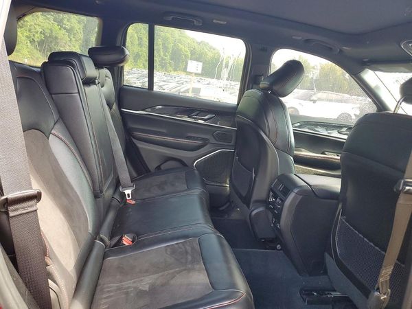 2022 JEEP GRAND CHEROKEE