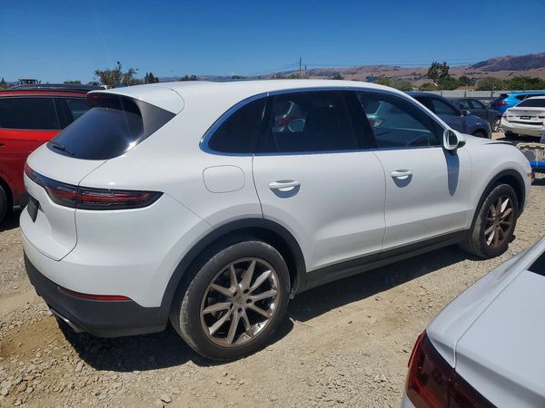 2020 PORSCHE CAYENNE