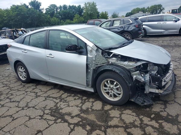 2017 TOYOTA PRIUS One/Two