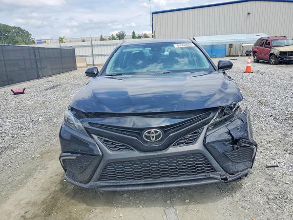 2021 TOYOTA CAMRY