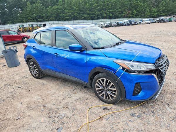 2021 NISSAN KICKS