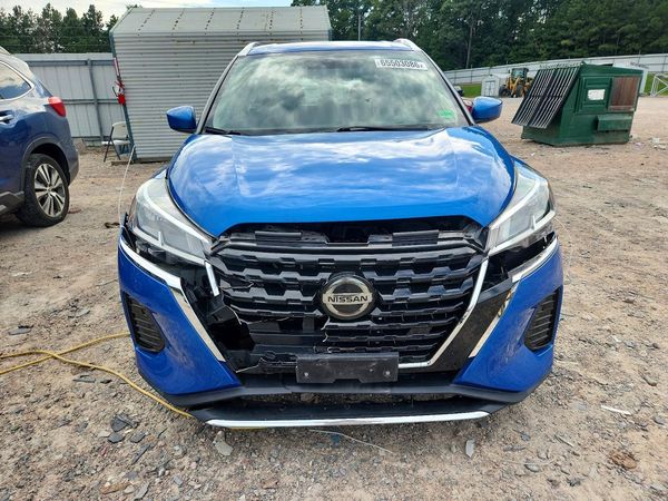 2021 NISSAN KICKS