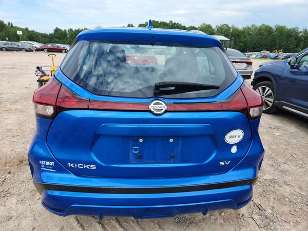 2021 NISSAN KICKS