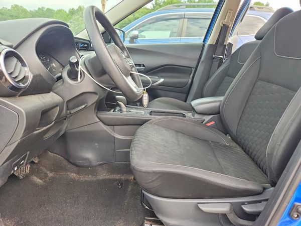 2021 NISSAN KICKS