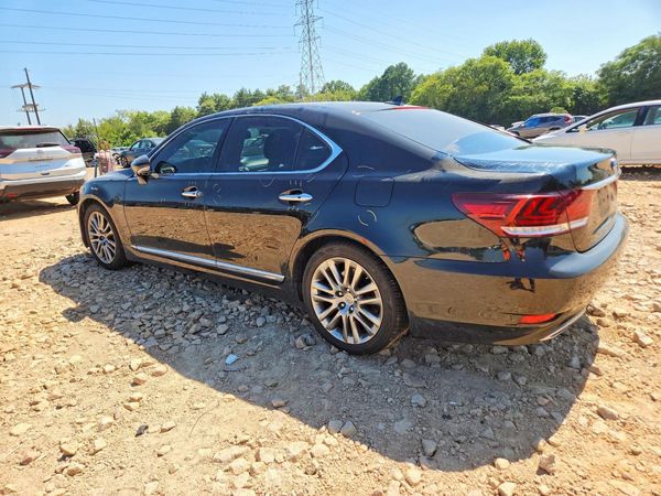 2013 LEXUS LS
