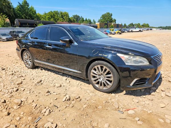 2013 LEXUS LS