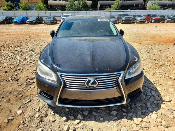 2013 LEXUS LS