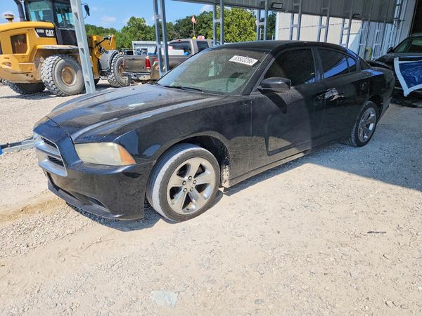 2013 DODGE CHARGER SE