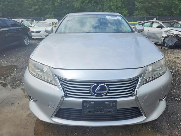2014 LEXUS ES 300h
