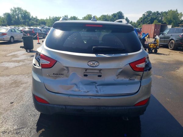 2015 HYUNDAI TUCSON GLS (Middle)