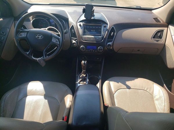 2015 HYUNDAI TUCSON GLS (Middle)