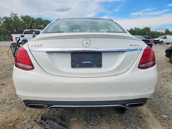 2016 MERCEDES-BENZ C C300-4M