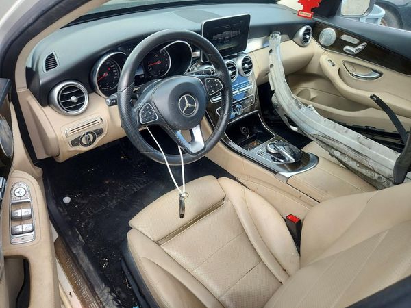 2016 MERCEDES-BENZ C C300-4M